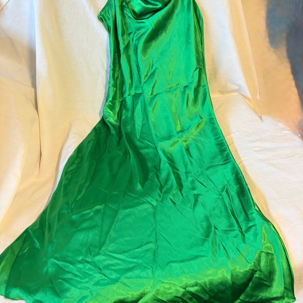 bebe One Shoulder Emerald Dress